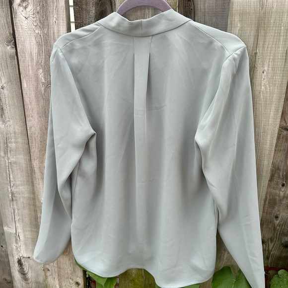 Aritzia Babaton Power blouse Sage Green - Picture 2 of 8